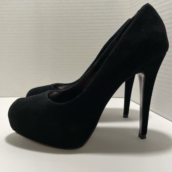 Steve Madden Russh Black Suede Platforn Heels - Picture 2 of 9